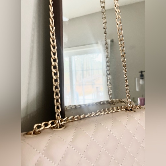 Faux Leather Handbag 👜 - Picture 4 of 5